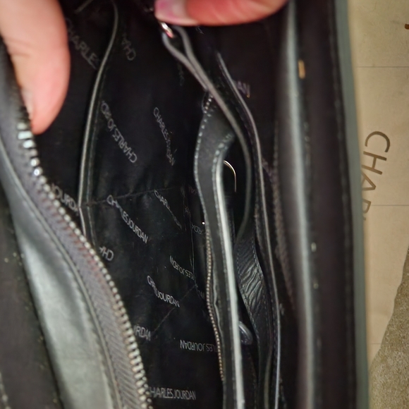 Charles Jourdan purse - Picture 3 of 4